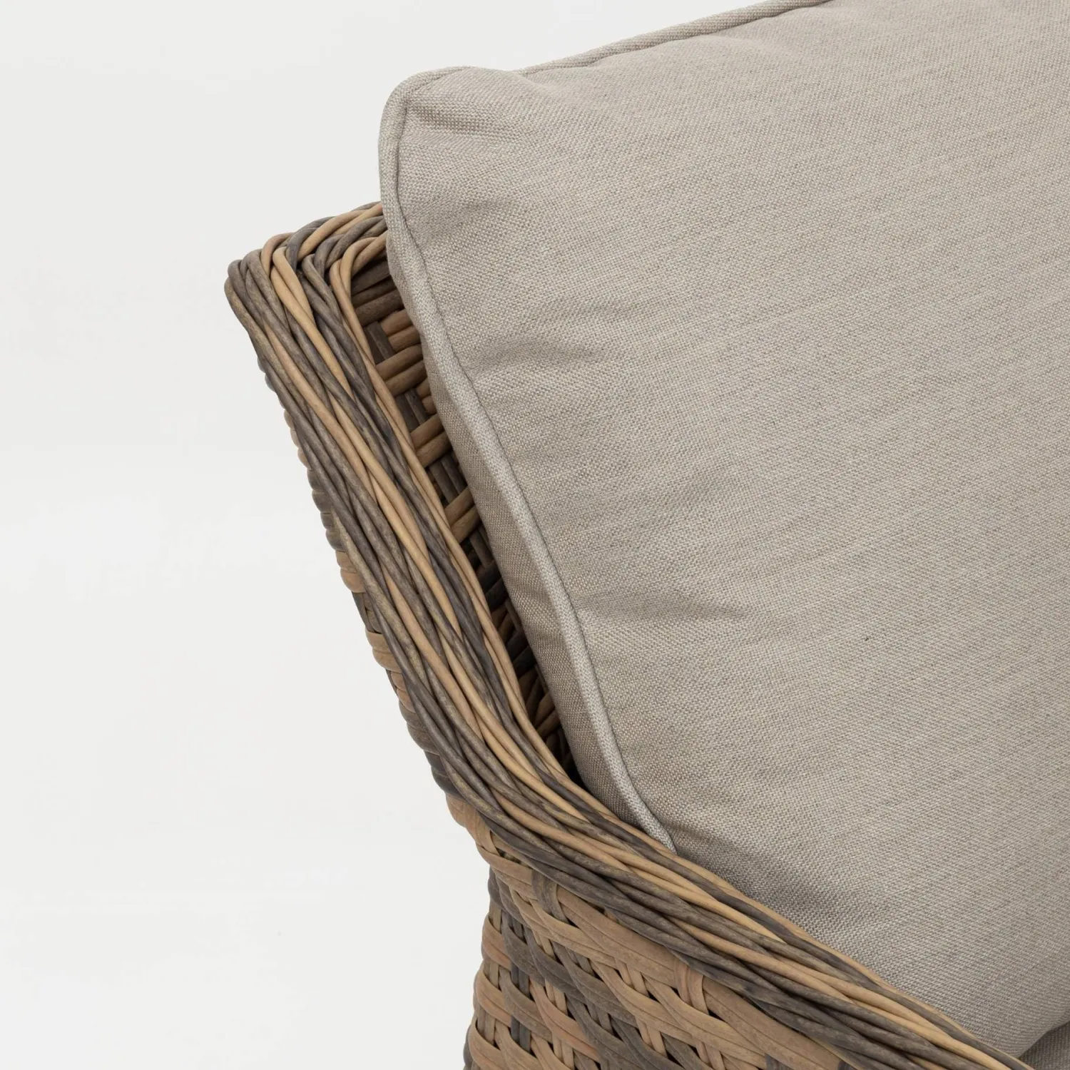 Casa Viva Set de jardín de 4 piezas de ratán sintético Lanai Outlet